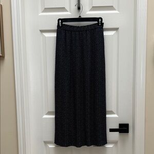Uniqlo Black Pokadot Maxi Skirt